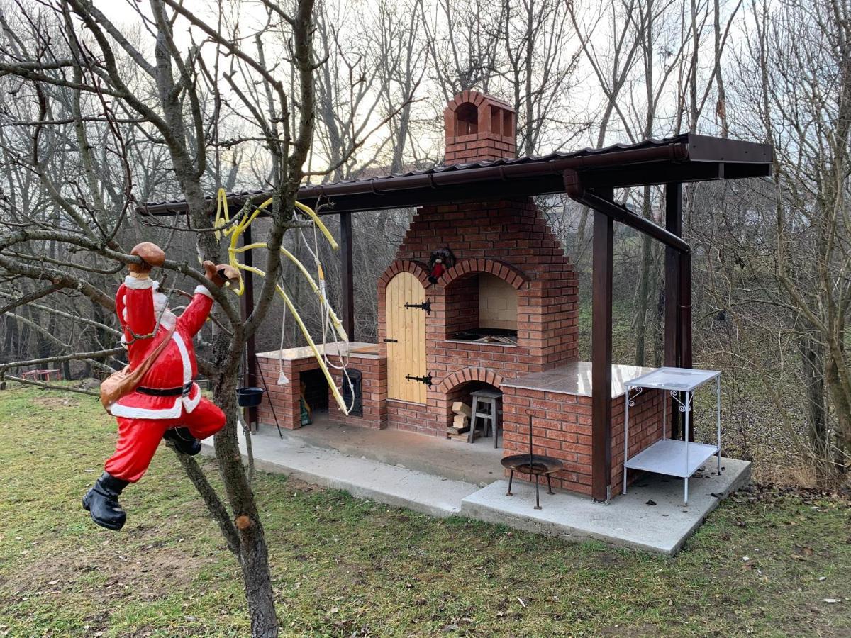 Casa Rurala Cu Livada Lavandra Câmpina Exteriör bild