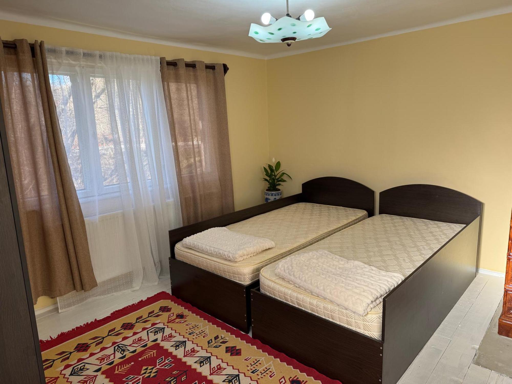 Casa Rurala Cu Livada Lavandra Câmpina Exteriör bild